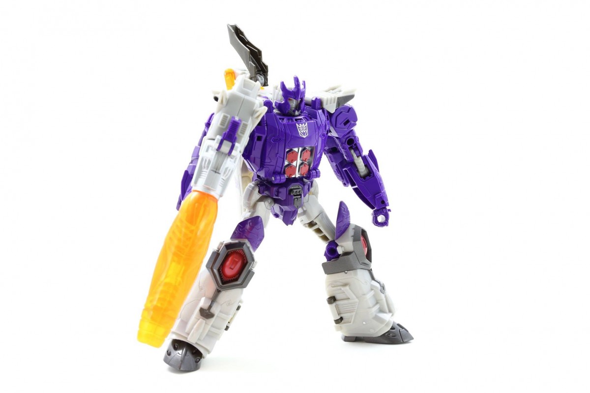 Transformers News: Transformers Titans Return In-Hand Galleries Voyager Class Sentinel Prime and Galvatron Transformers News: Transformers Titans Return In-Hand Galleries Voyager Class Sentinel Prime and Galvatron