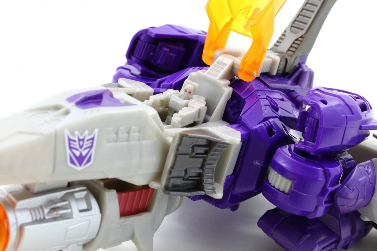 Transformers News: Transformers Titans Return In-Hand Galleries Voyager Class Sentinel Prime and Galvatron Transformers News: Transformers Titans Return In-Hand Galleries Voyager Class Sentinel Prime and Galvatron