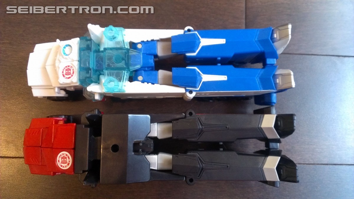 Transformers News: In Hand Pictures of TRU Exclusive White Redeco of Transformers RID Power Surge Optimus Prime Warrior