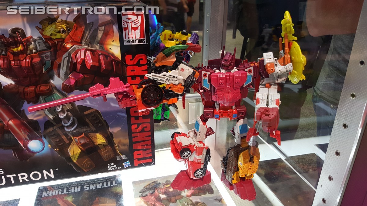 Transformers News: 2016 Generations Combiner Wars Display: Computron, G2 Bruticus, and Victorion #SDCC Transformers News: 2016 Generations Combiner Wars Display: Computron, G2 Bruticus, and Victorion #SDCC