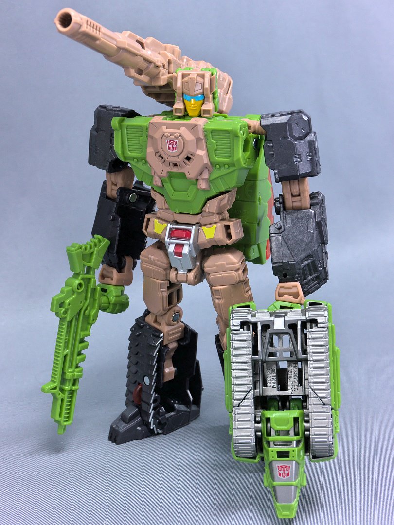 Transformers News: In hand Images of Takara Tomy Transformers Legends LG21 Hardhead and LG22 Skull Transformers News: In hand Images of Takara Tomy Transformers Legends LG21 Hardhead and LG22 Skull