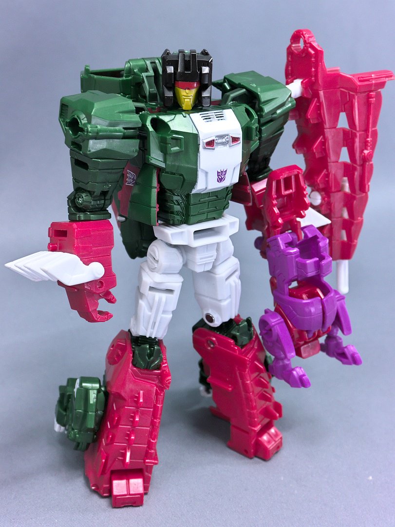 Transformers News: In hand Images of Takara Tomy Transformers Legends LG21 Hardhead and LG22 Skull Transformers News: In hand Images of Takara Tomy Transformers Legends LG21 Hardhead and LG22 Skull