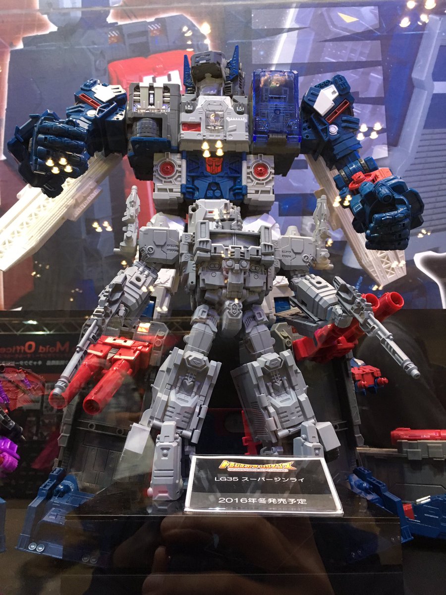 Transformers News: New Images and Comparisons of Takara Tomy Transformers Legends LG35 Super Ginrai (Powermaster Prime) Transformers News: New Images and Comparisons of Takara Tomy Transformers Legends LG35 Super Ginrai (Powermaster Prime)