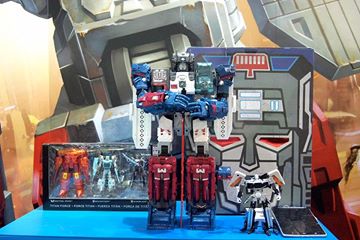 Transformers News: Ani-Com and Games Hong Kong 2016 Images: Transformers Masterpiece, Titans Return and More