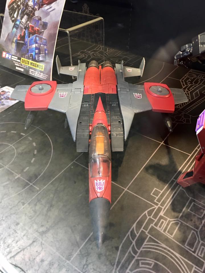 Transformers News: Ani-Com and Games Hong Kong 2016 Images: Transformers Masterpiece, Titans Return and More