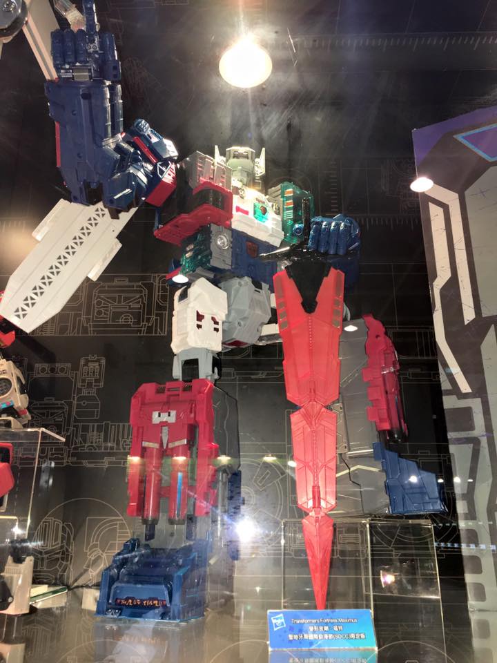 Transformers News: Ani-Com and Games Hong Kong 2016 Images: Transformers Masterpiece, Titans Return and More