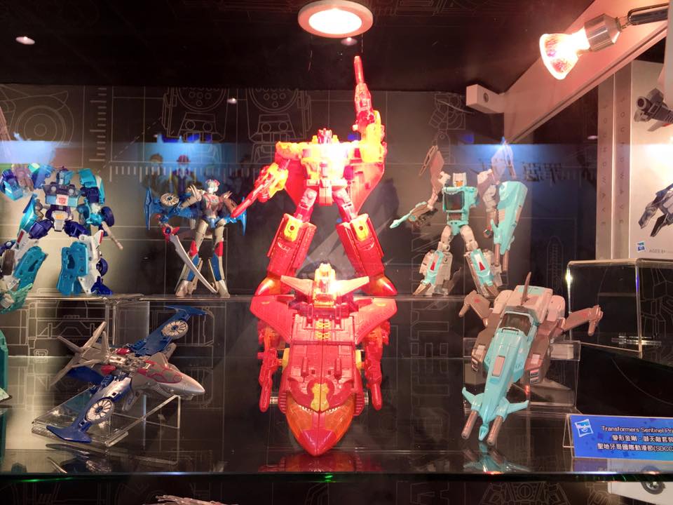 Transformers News: Ani-Com and Games Hong Kong 2016 Images: Transformers Masterpiece, Titans Return and More
