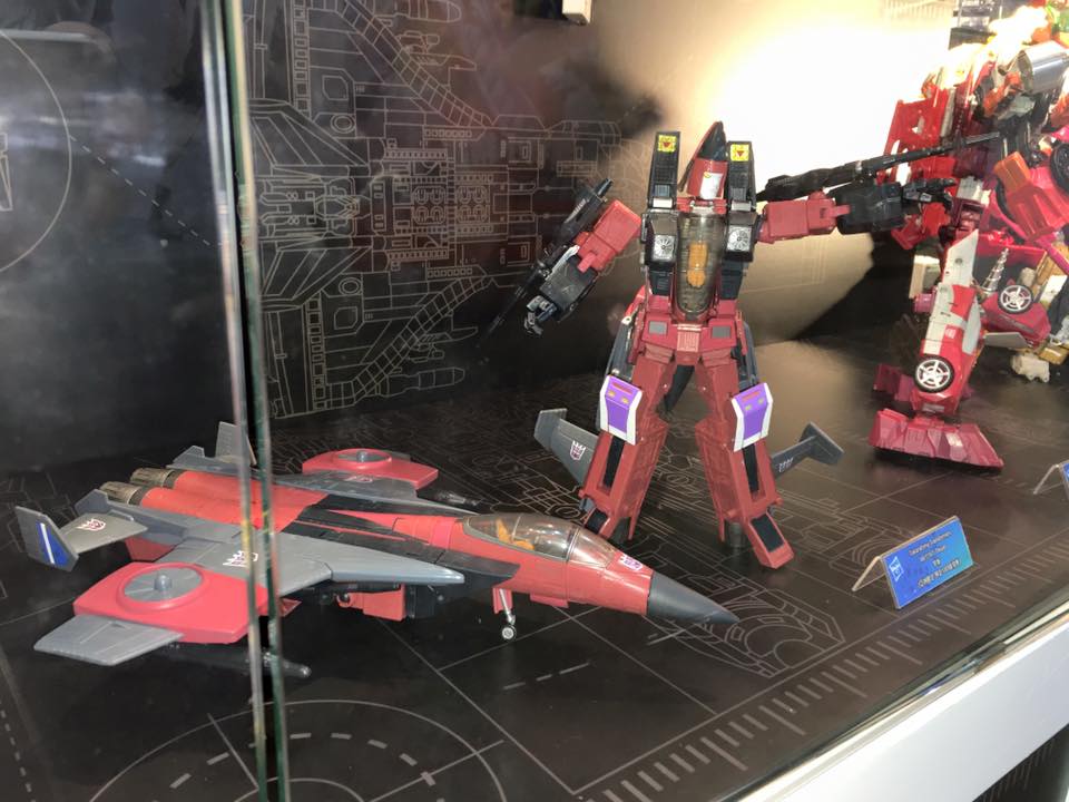 Transformers News: Ani-Com and Games Hong Kong 2016 Images: Transformers Masterpiece, Titans Return and More