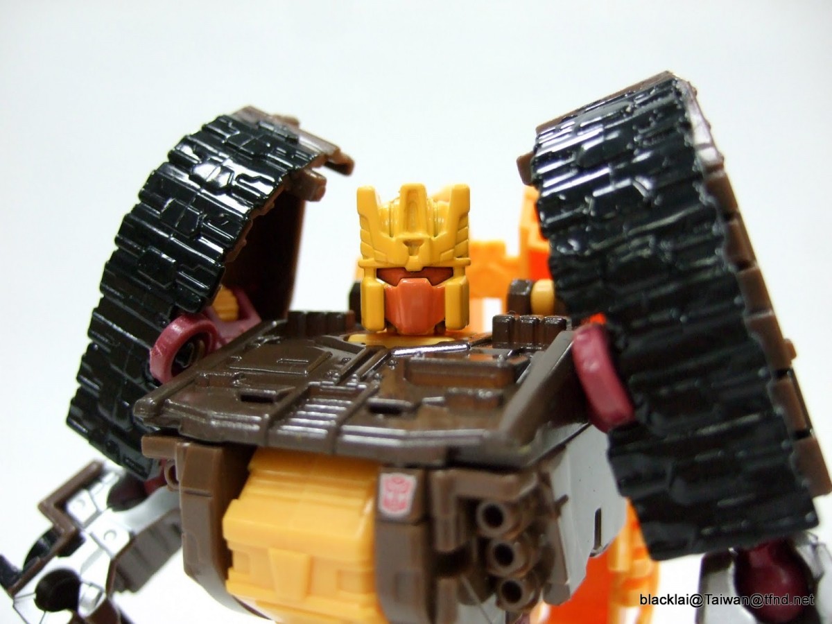 Transformers News: Re: Transformers Generations Combiner Wars Discussion Thread