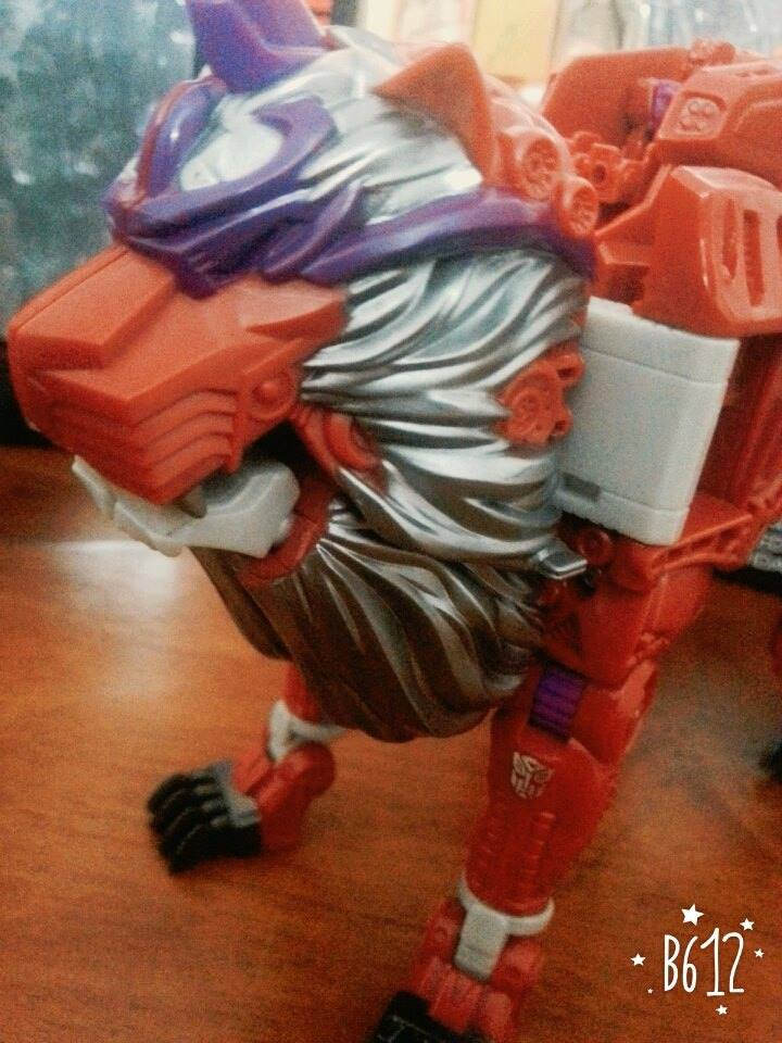 Transformers News: In-Hand - Transformers Titans Return Alpha Trion