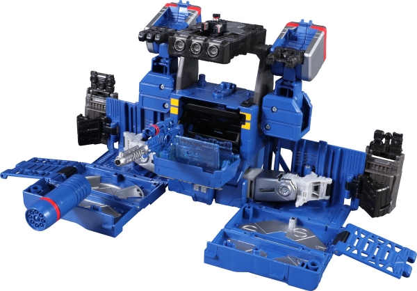Transformers News: New Images - Takara Tomy Transformers Legends LG36 Soundwave, 37 Jaguar, 38 Condor, 39 Brainstorm