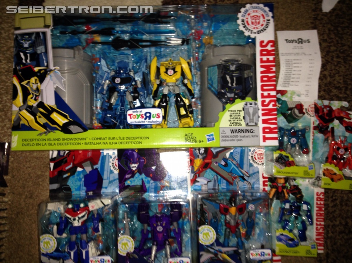 Transformers News: Transformers: Robots in Disguise Power Surge Starscream, Deluxe Optimus, Paralon, Starscream at US