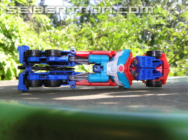 Transformers News: Undocumented Features Found for Transformers Robots in Disguise Warrior Power Surge Optimus Prime