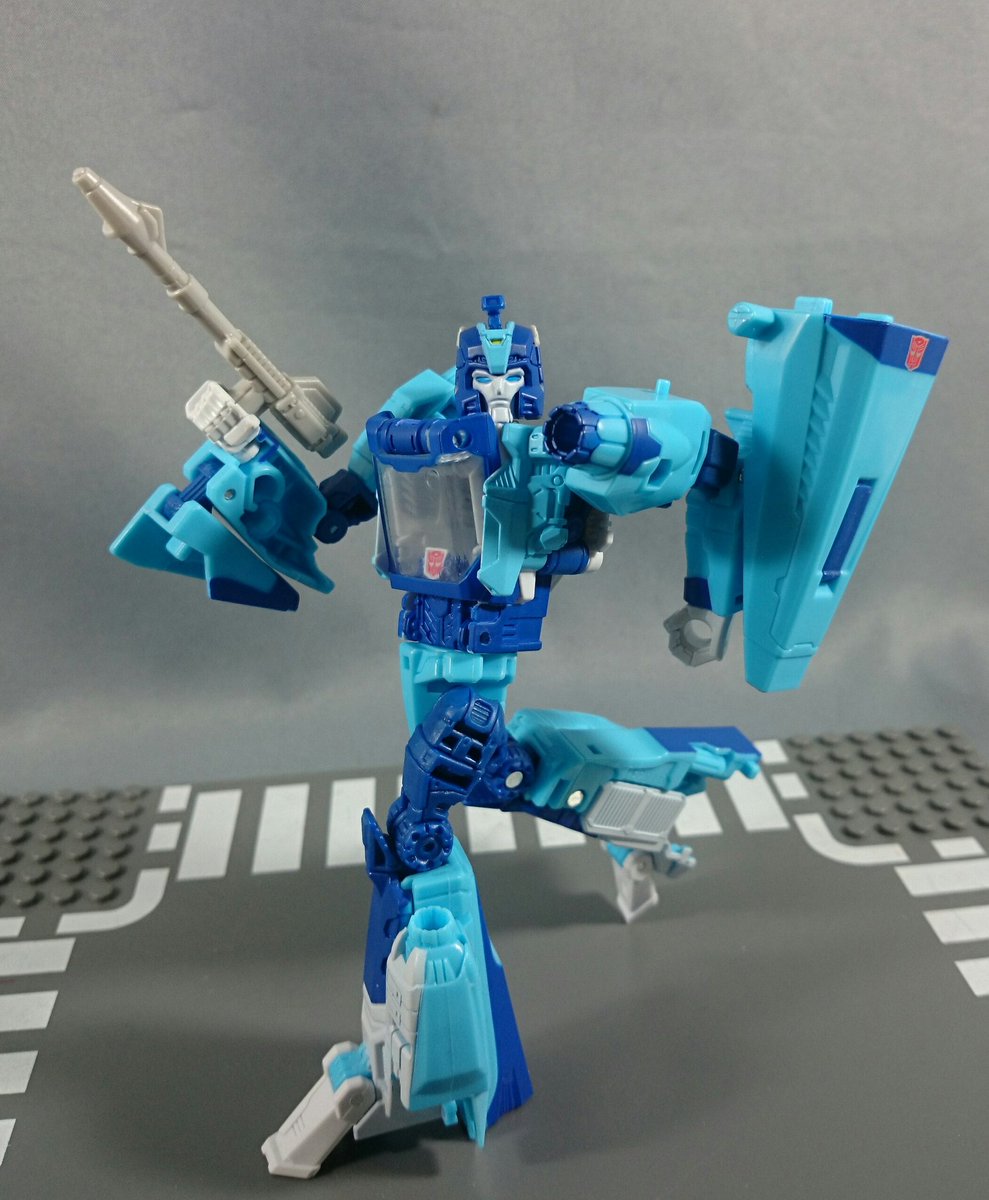 Transformers News: New Images - Takara Tomy Transformers Legends Shockwave, Blurr, Scourge