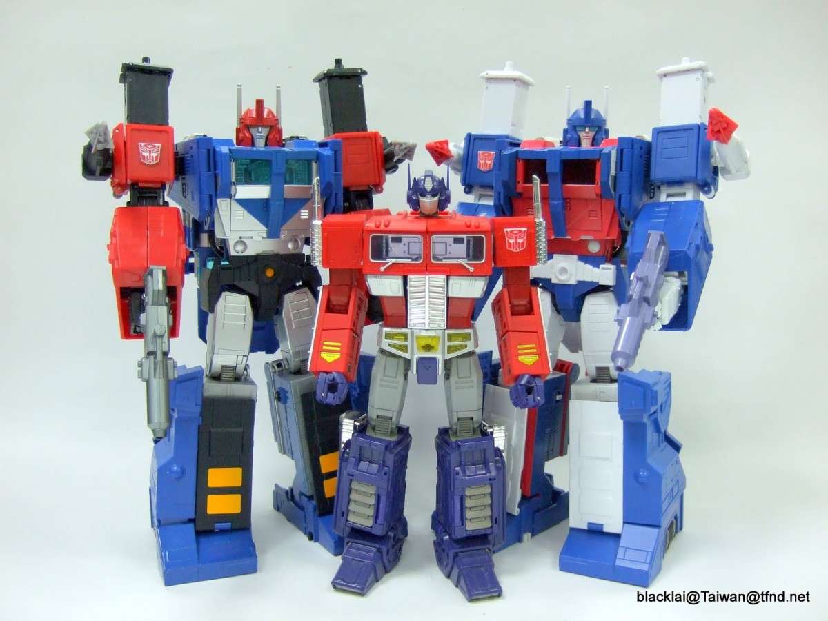 Transformers News: In-Hand Images - TakaraTomy Transformers Masterpiece MP-31 Delta Magnus