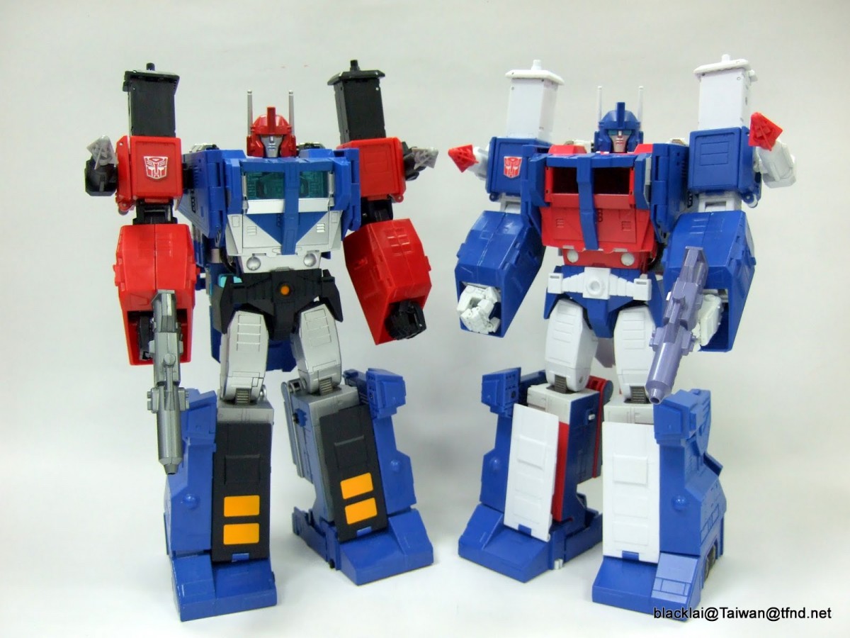 Transformers News: In-Hand Images - TakaraTomy Transformers Masterpiece MP-31 Delta Magnus