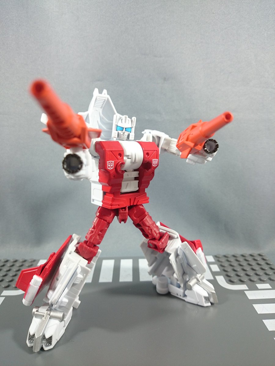 Transformers News: New Images - Takara Transformers Unite Warriors UW08 Computicon Nosecone and Strafe