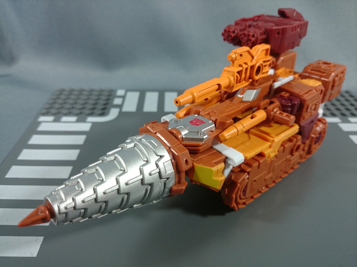 Transformers News: New Images - Takara Transformers Unite Warriors UW08 Computicon Nosecone and Strafe
