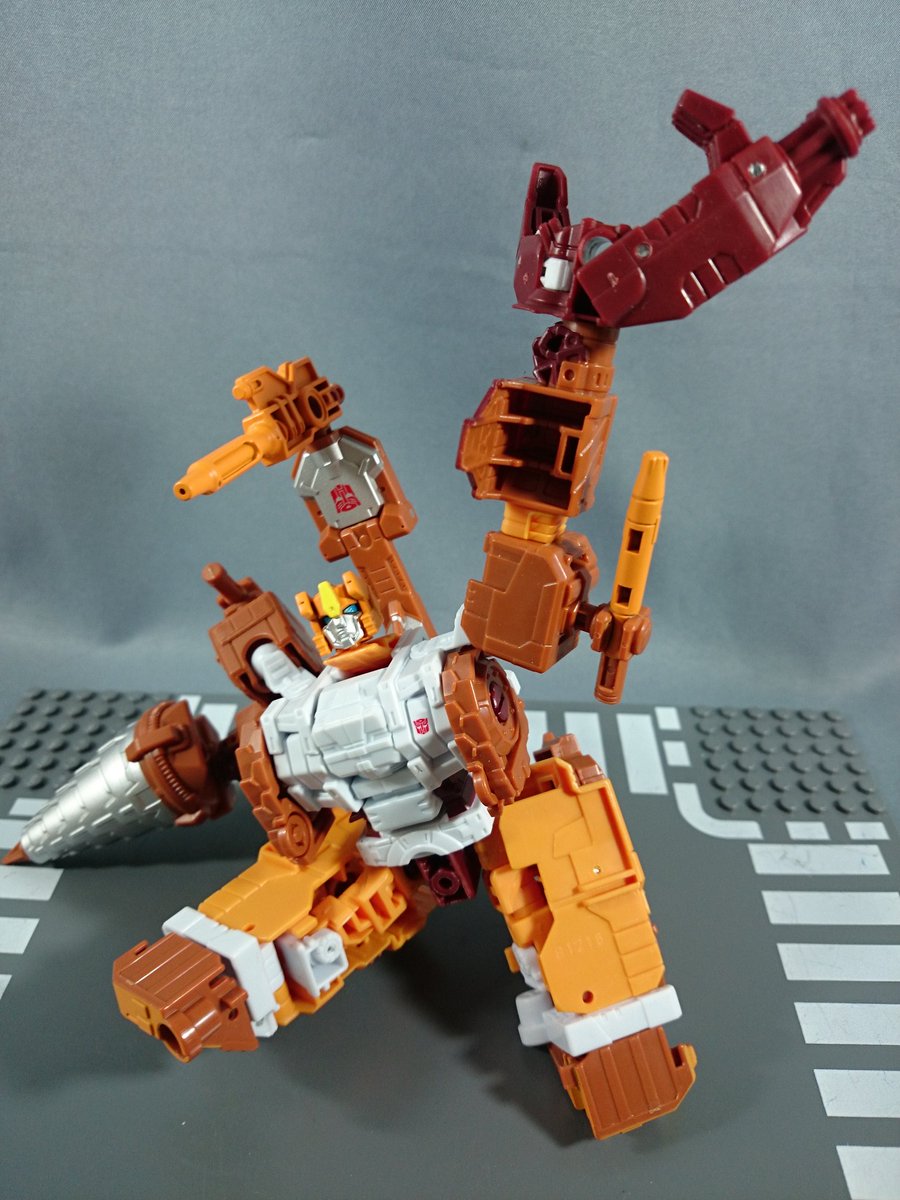 Transformers News: New Images - Takara Transformers Unite Warriors UW08 Computicon Nosecone and Strafe