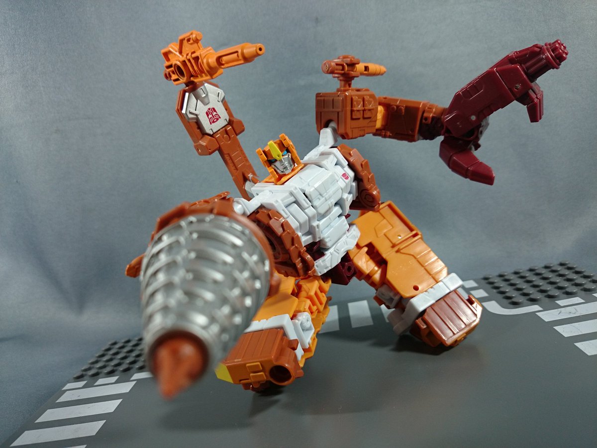 Transformers News: New Images - Takara Transformers Unite Warriors UW08 Computicon Nosecone and Strafe