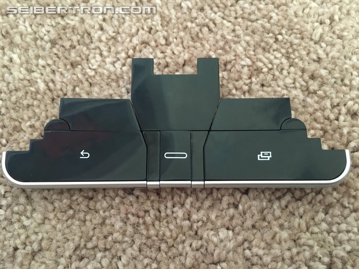 Transformers News: San Diego Comic Con 2016 Exclusive Soundwave Images and Review