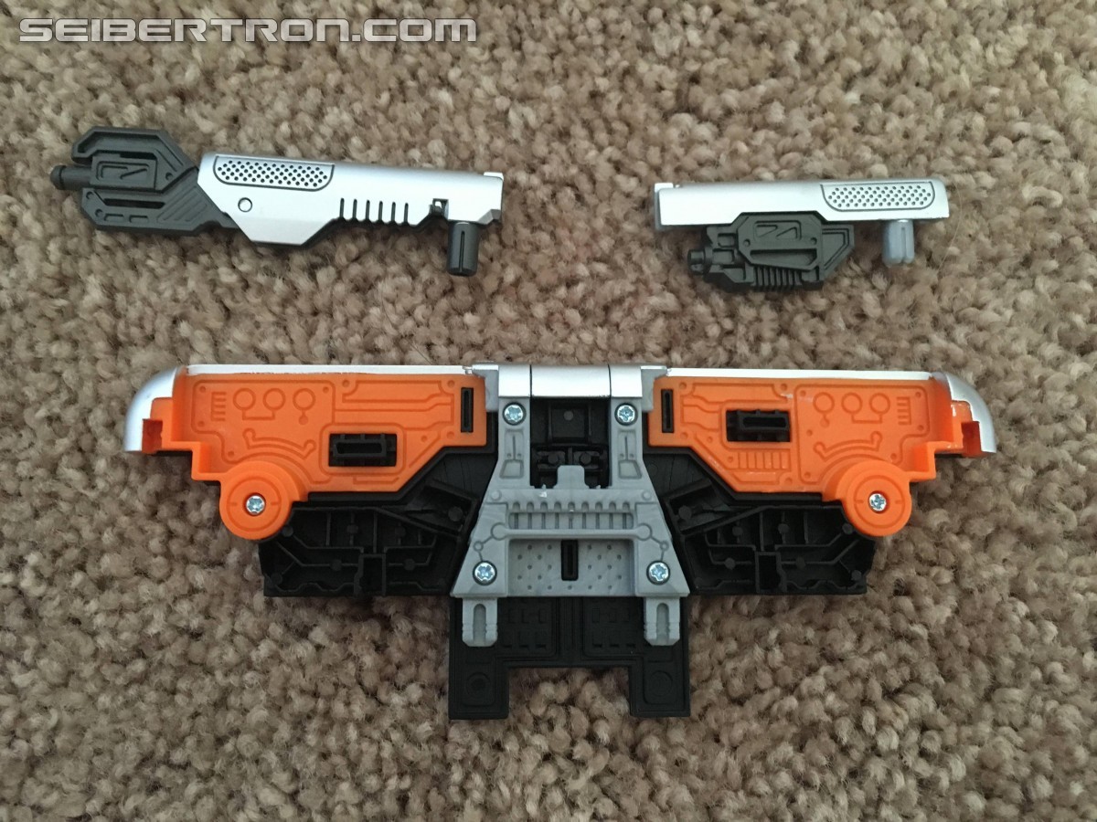 Transformers News: San Diego Comic Con 2016 Exclusive Soundwave Images and Review