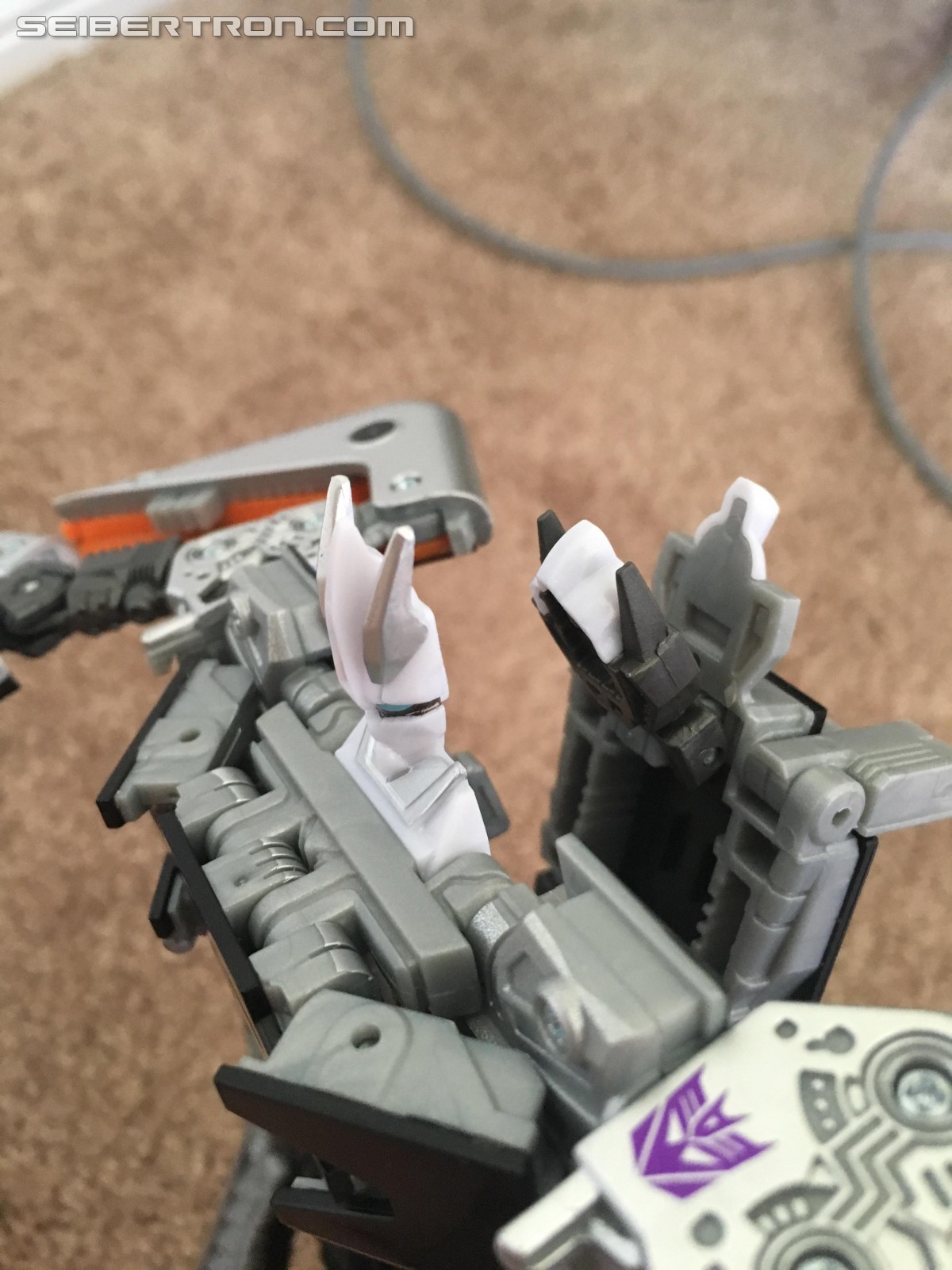Transformers News: San Diego Comic Con 2016 Exclusive Soundwave Images and Review