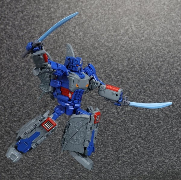 Transformers News: Fifth Comic Page Available for e-Hobby Limited Exclusive Convobat, plus Comparison Images