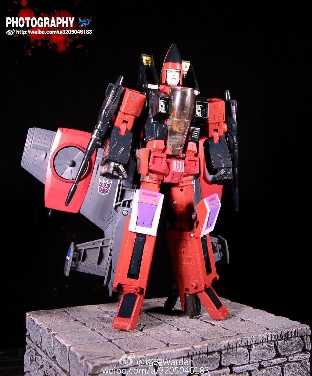 Transformers News: TakaraTomy Transformers Masterpiece MP-11NT Thrust In-Hand Transformers News: TakaraTomy Transformers Masterpiece MP-11NT Thrust In-Hand