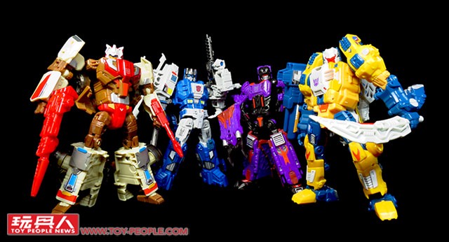 Transformers News: Images of Asia Exclusive Stickers Applied On Titans Return Wave 2 Deluxes Transformers News: Images of Asia Exclusive Stickers Applied On Titans Return Wave 2 Deluxes