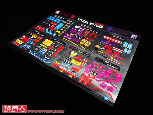 Transformers News: Images of Asia Exclusive Stickers Applied On Titans Return Wave 2 Deluxes Transformers News: Images of Asia Exclusive Stickers Applied On Titans Return Wave 2 Deluxes