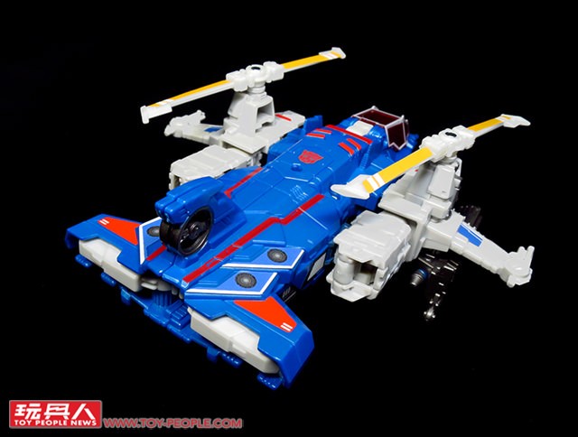Transformers News: Images of Asia Exclusive Stickers Applied On Titans Return Wave 2 Deluxes Transformers News: Images of Asia Exclusive Stickers Applied On Titans Return Wave 2 Deluxes