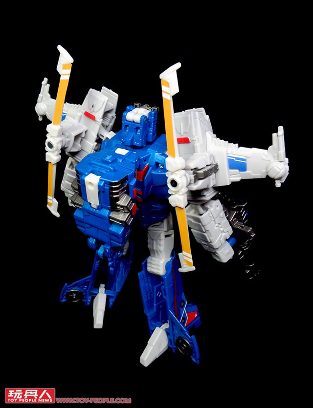 Transformers News: Images of Asia Exclusive Stickers Applied On Titans Return Wave 2 Deluxes Transformers News: Images of Asia Exclusive Stickers Applied On Titans Return Wave 2 Deluxes