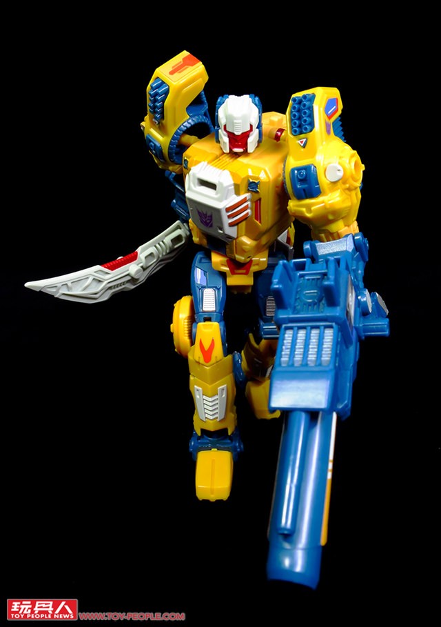 Transformers News: Images of Asia Exclusive Stickers Applied On Titans Return Wave 2 Deluxes Transformers News: Images of Asia Exclusive Stickers Applied On Titans Return Wave 2 Deluxes