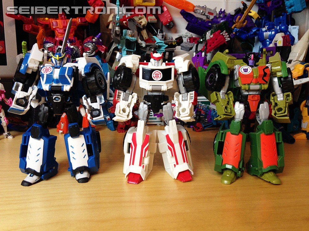 Transformers News: Pictorial Review of Warriors Ratchet and Bisk from Robots in Disguise Transformers News: Pictorial Review of Warriors Ratchet and Bisk from Robots in Disguise