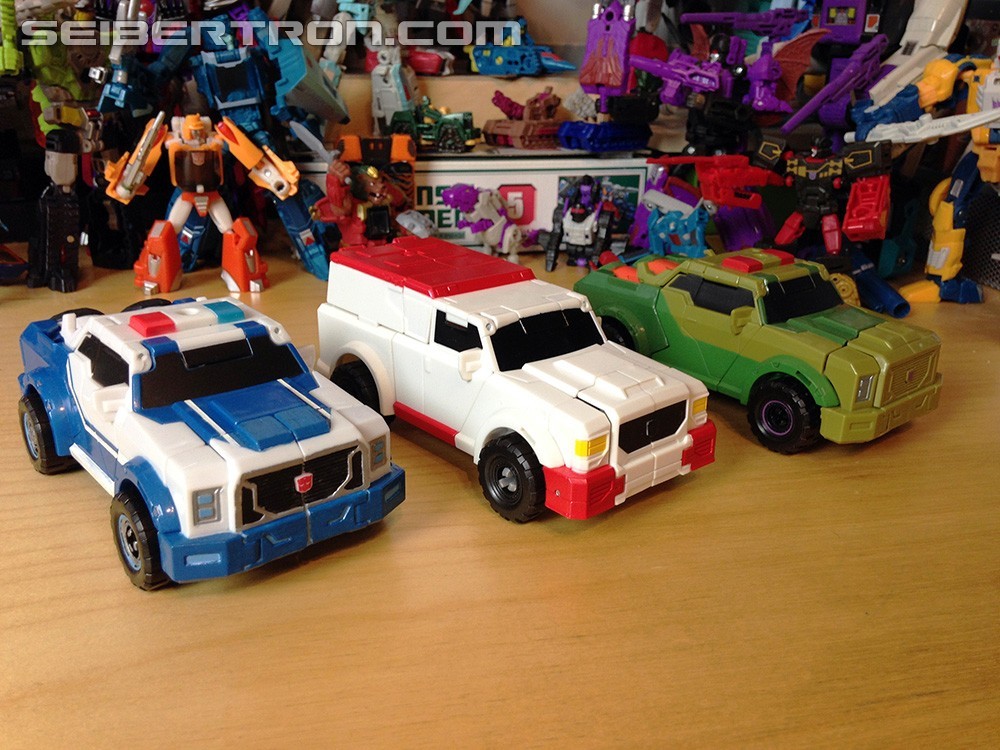 Transformers News: Pictorial Review of Warriors Ratchet and Bisk from Robots in Disguise Transformers News: Pictorial Review of Warriors Ratchet and Bisk from Robots in Disguise