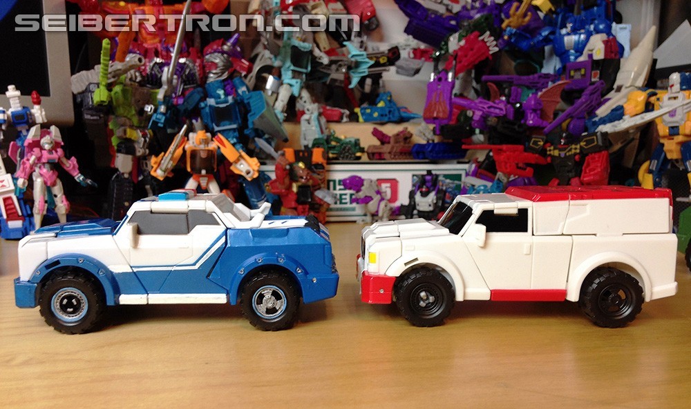 Transformers News: Pictorial Review of Warriors Ratchet and Bisk from Robots in Disguise Transformers News: Pictorial Review of Warriors Ratchet and Bisk from Robots in Disguise