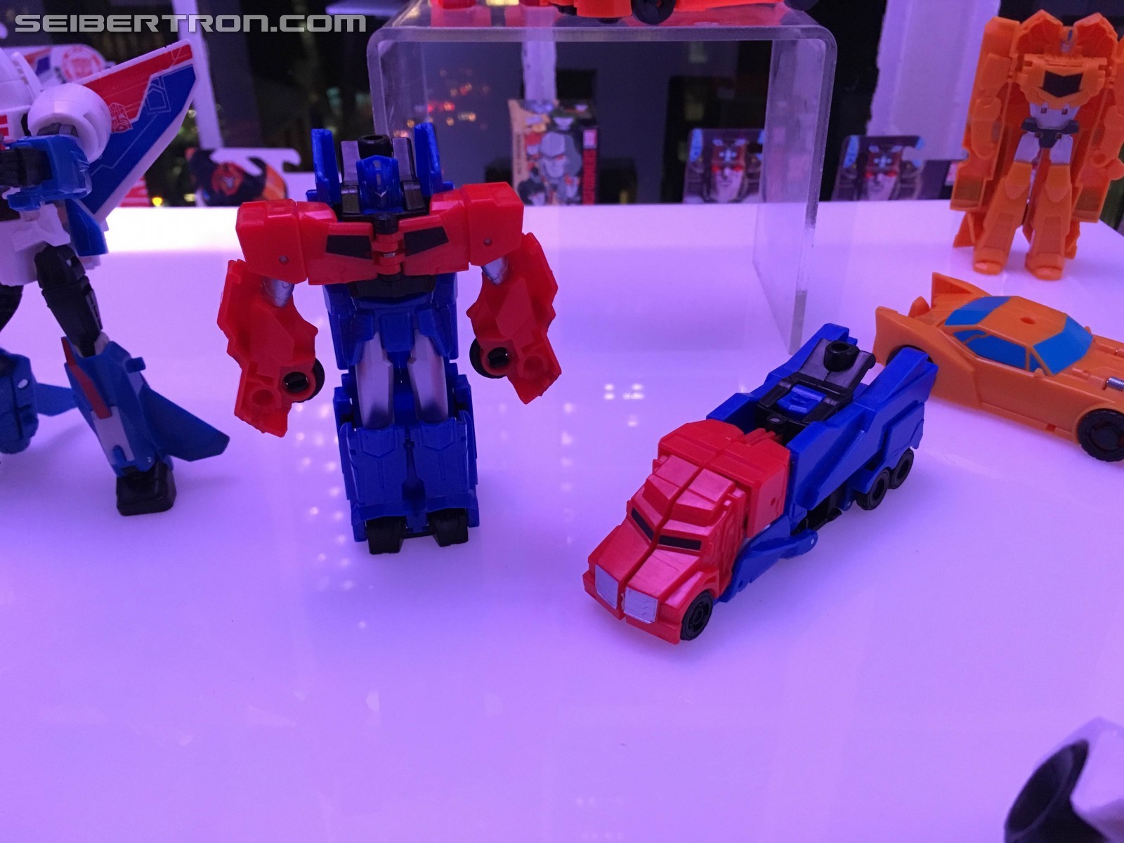 Transformers News: NYCC 2016 Robots in Disguise Combiner Force Reveals on Hasbro Preview Night