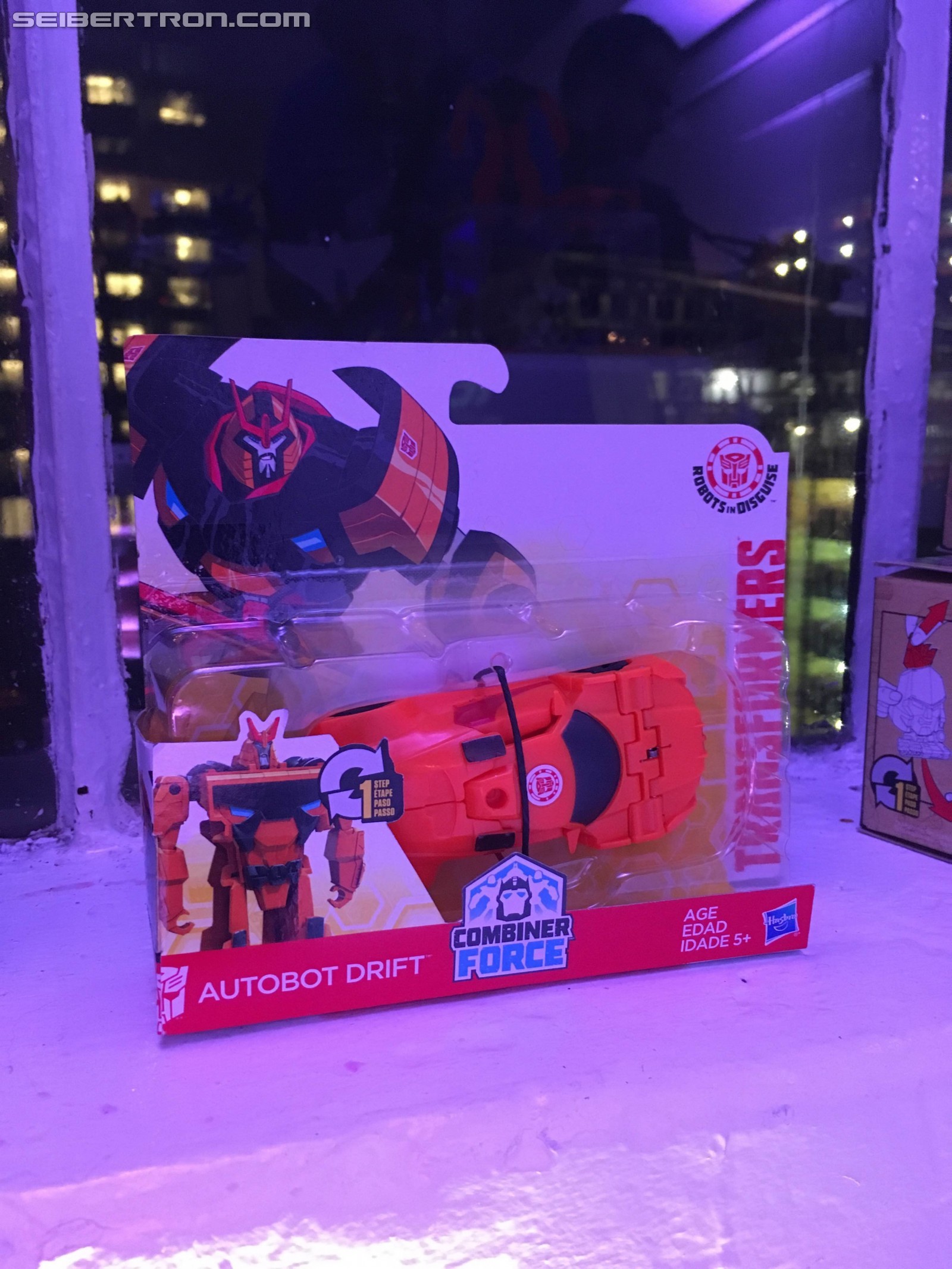 Transformers News: NYCC 2016 Robots in Disguise Combiner Force Reveals on Hasbro Preview Night