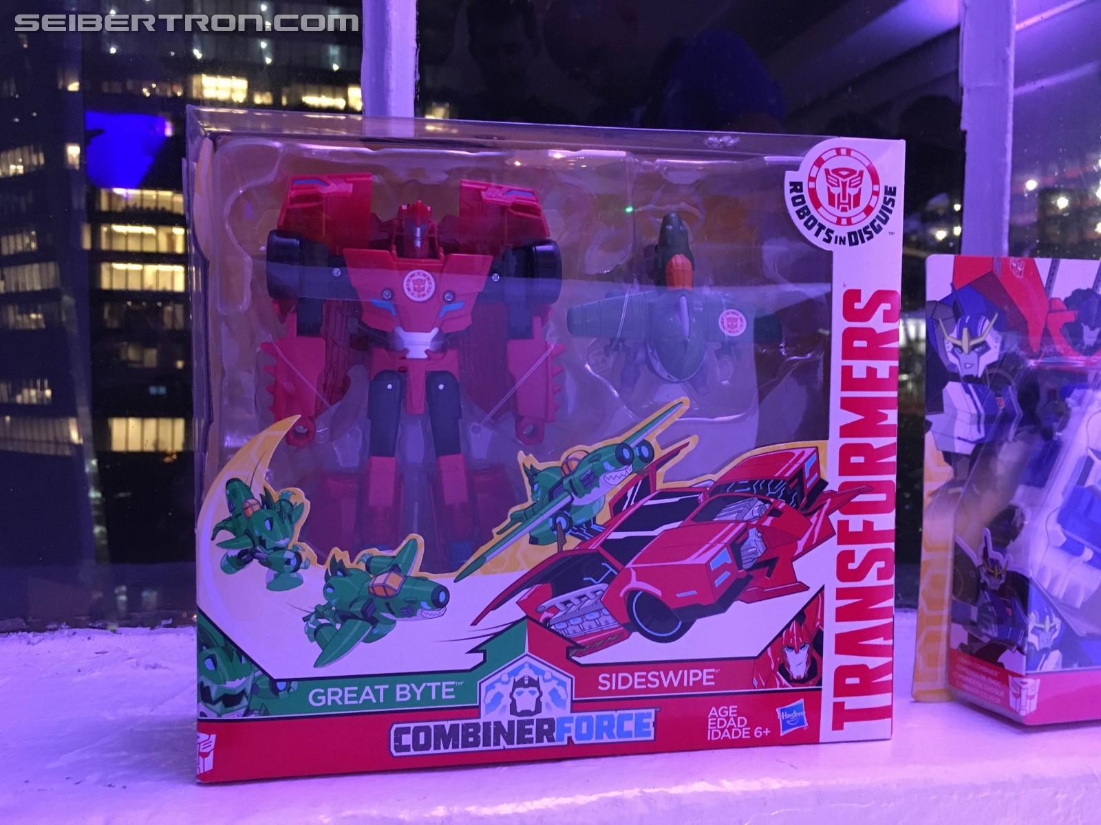Transformers News: NYCC 2016 Robots in Disguise Combiner Force Reveals on Hasbro Preview Night