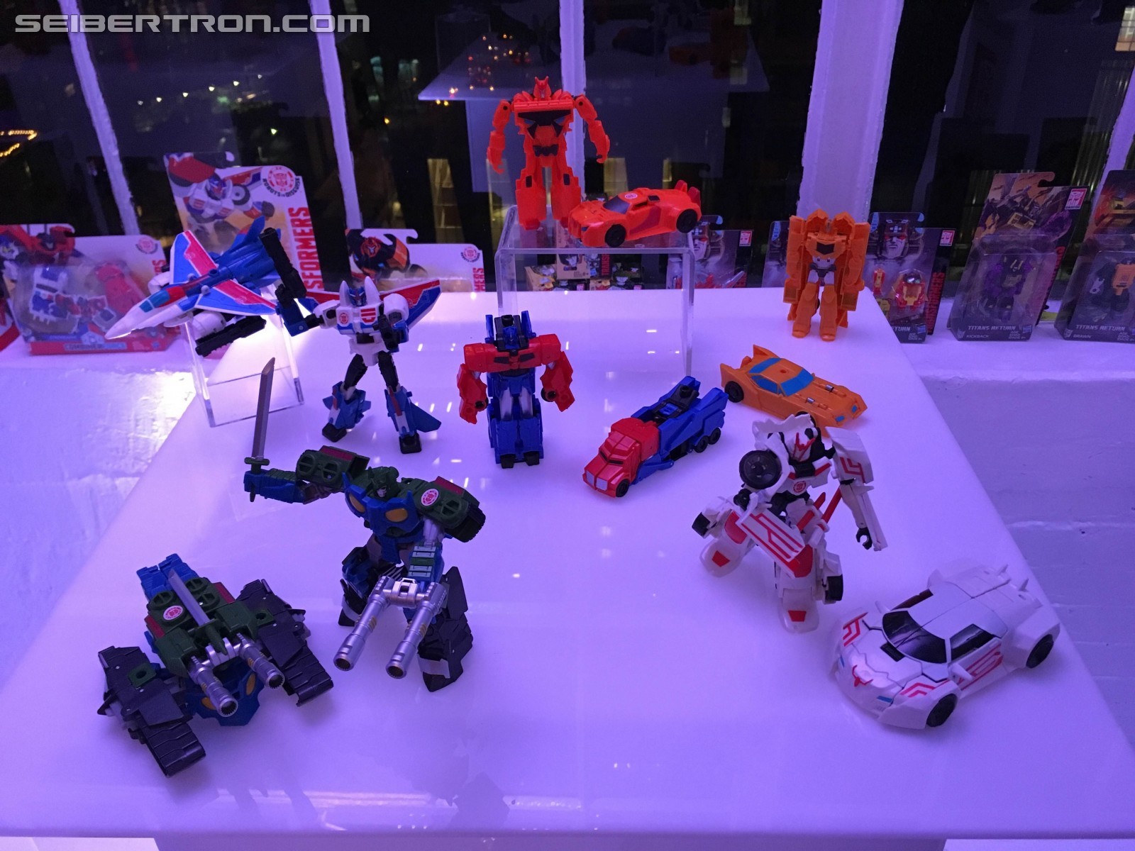 Transformers News: NYCC 2016 Robots in Disguise Combiner Force Reveals on Hasbro Preview Night