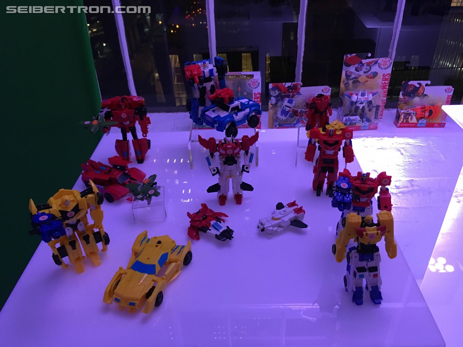 Transformers News: NYCC 2016 Robots in Disguise Combiner Force Reveals on Hasbro Preview Night