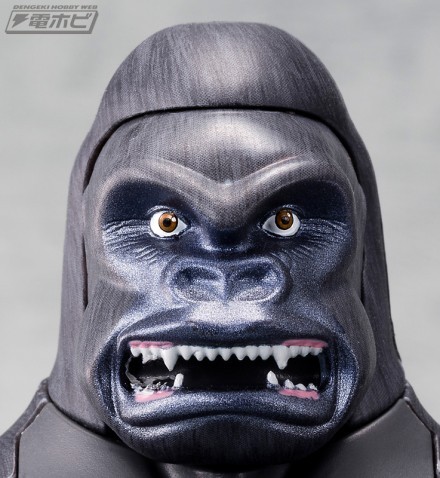Transformers News: New Images - TakaraTomy Transformers Masterpiece MP32 Beast Convoy (Optimus Primal)