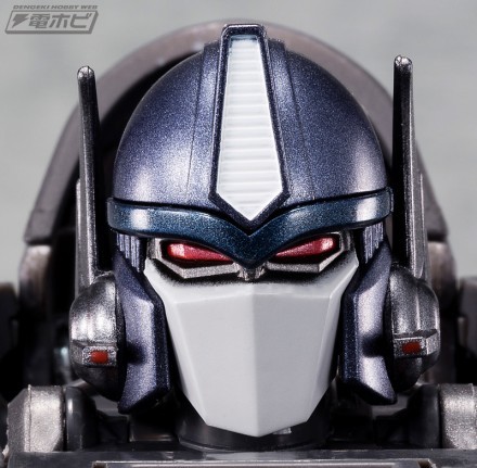 Transformers News: New Images - TakaraTomy Transformers Masterpiece MP32 Beast Convoy (Optimus Primal)