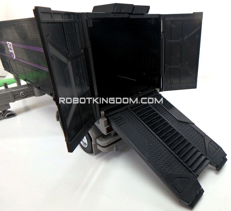 Transformers News: New Masterpiece Shattered Glass Optimus Prime Images