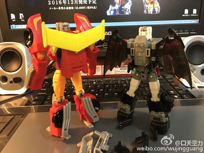 Transformers News: In-Hand - Transformers Titans Return Deluxe Rodimus and Twinferno