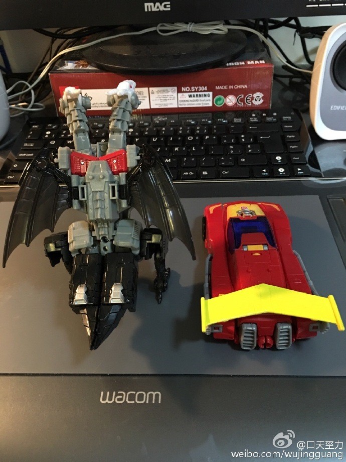 Transformers News: In-Hand - Transformers Titans Return Deluxe Rodimus and Twinferno