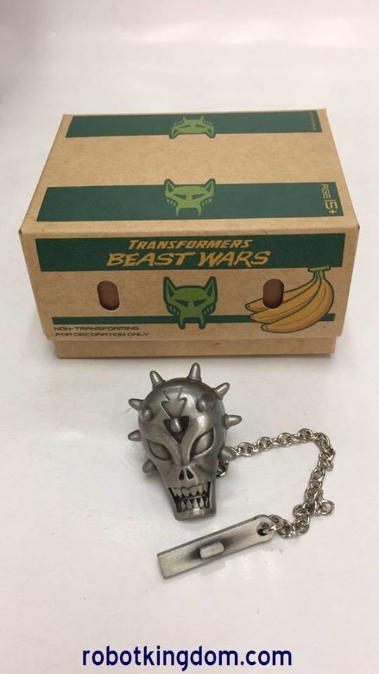 Transformers News: Takara Tomy Transformers MP-32 Beast Convoy Asia Exclusive Mace and Packaging