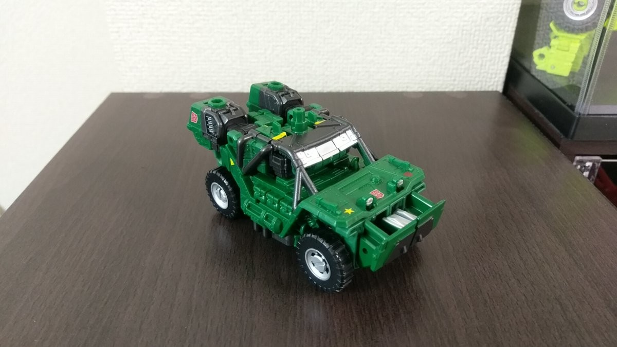 Transformers News: More In Hand and Comparison Images of Takara Unite Warriors UW-EX Lynx Master Transformers News: More In Hand and Comparison Images of Takara Unite Warriors UW-EX Lynx Master