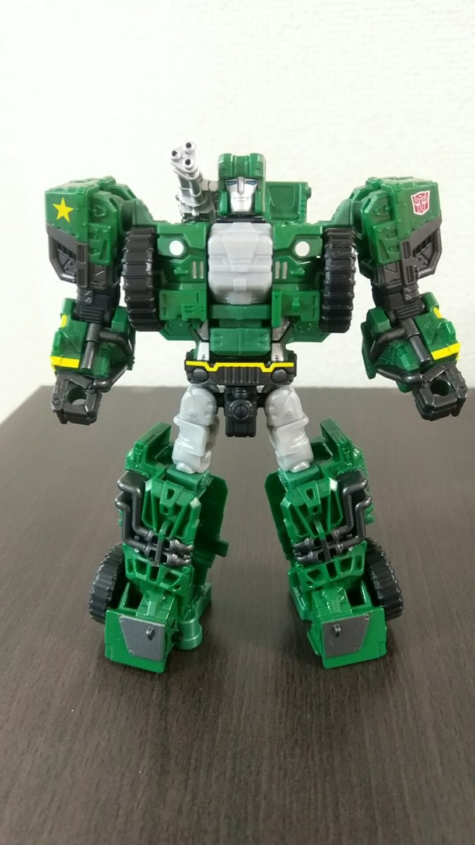 Transformers News: More In Hand and Comparison Images of Takara Unite Warriors UW-EX Lynx Master Transformers News: More In Hand and Comparison Images of Takara Unite Warriors UW-EX Lynx Master